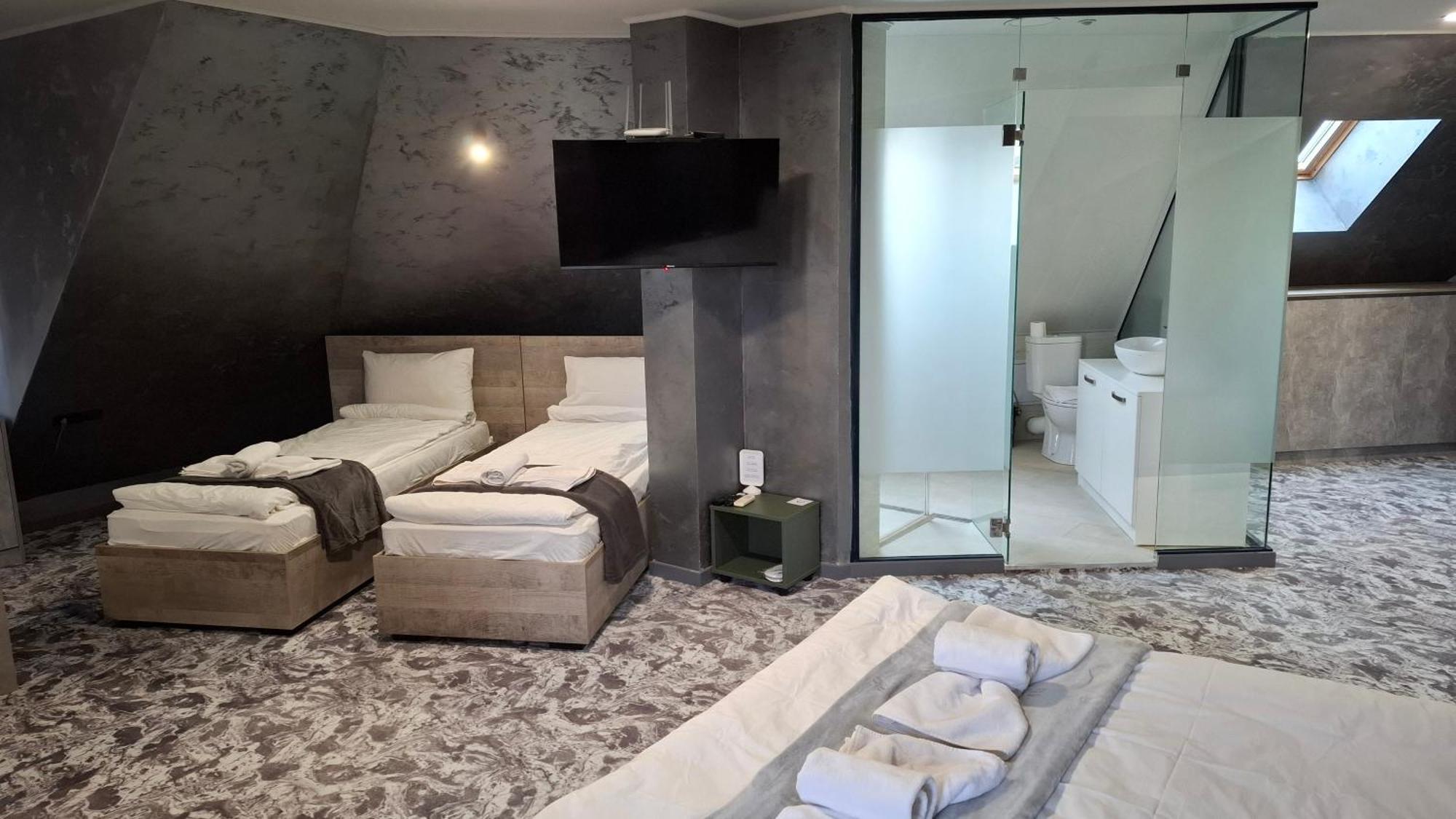 Aparthotel Rcr Einstein *