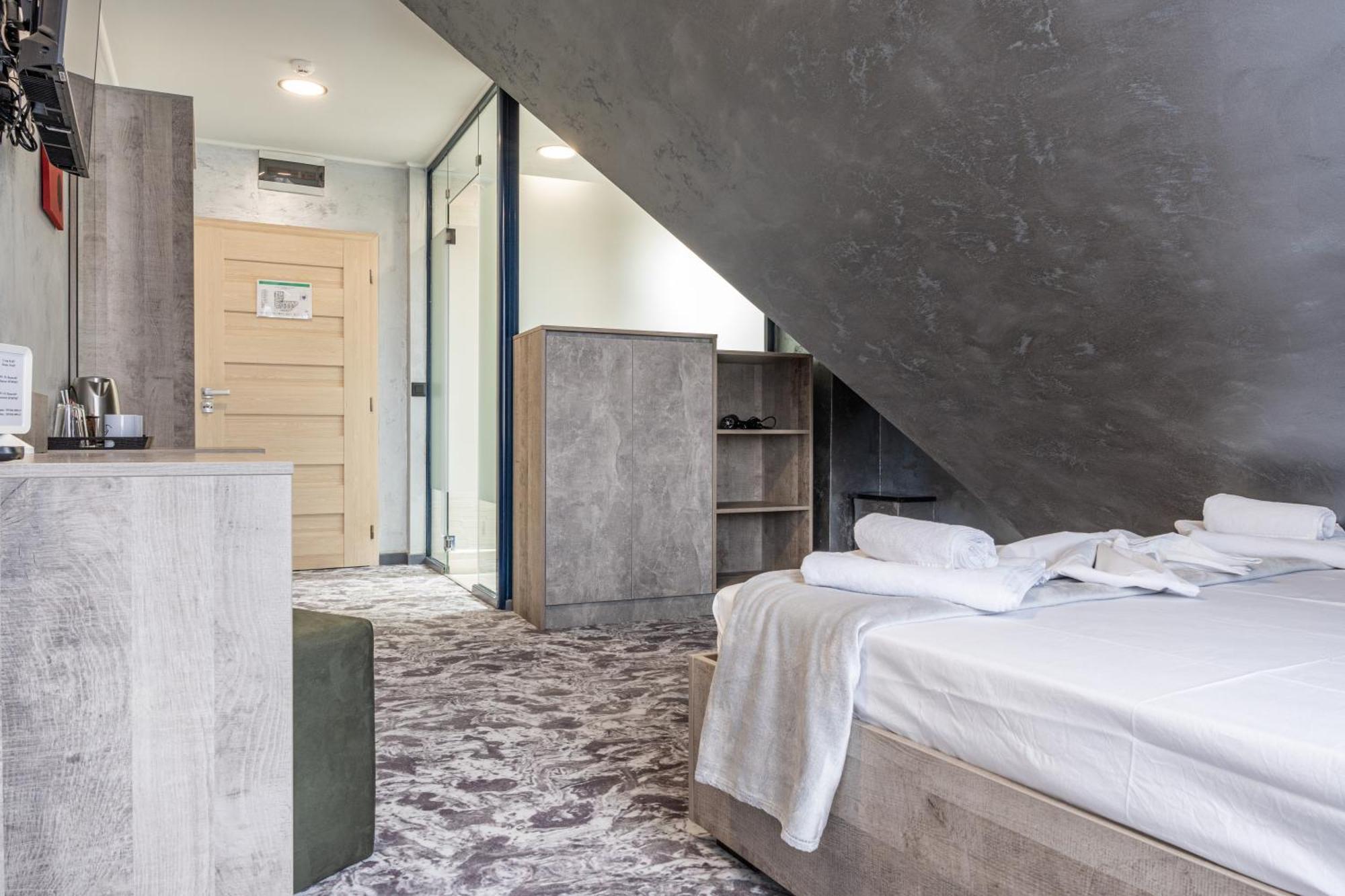 Aparthotel Rcr Einstein